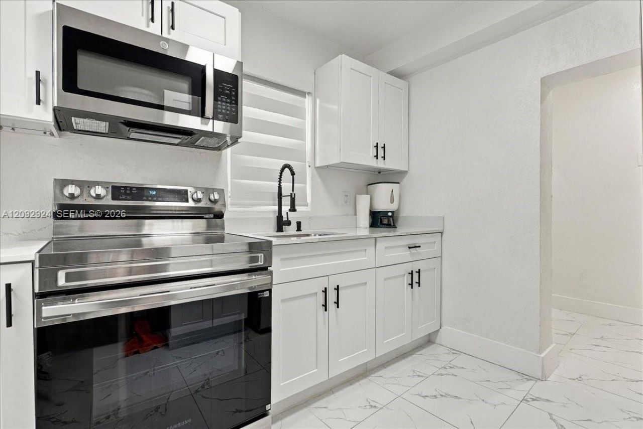 2388 NW 33rd St , Miami, FL 33142 Photo