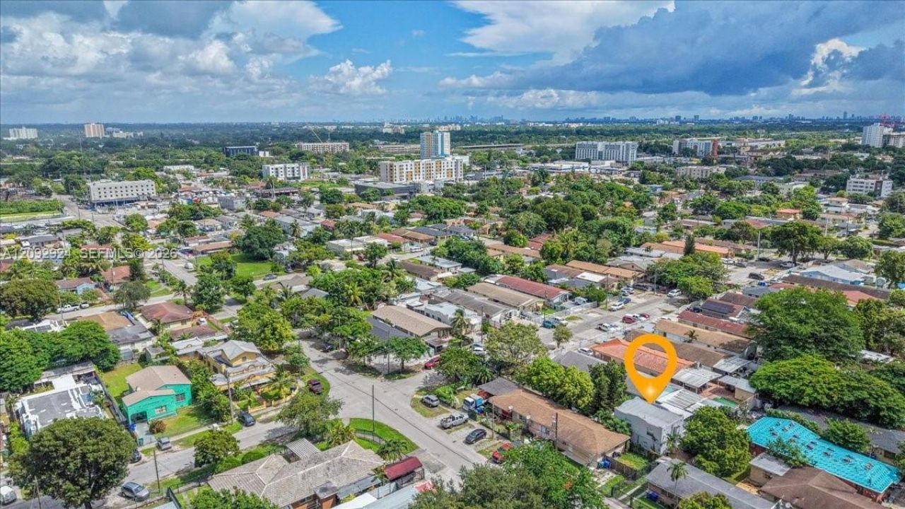 2388 NW 33rd St , Miami, FL 33142 Photo