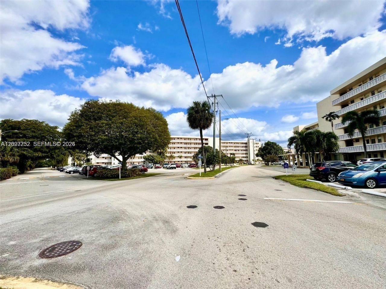 2905 Point East Dr , Unit L102, Aventura, FL 33160 Photo