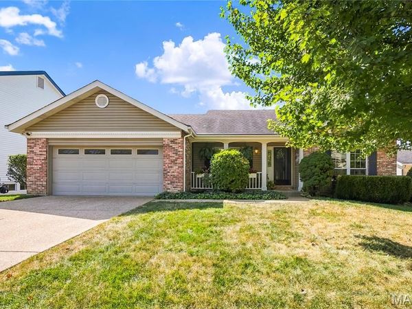 3044 Brentmoor Drive, St Charles, MO 63303