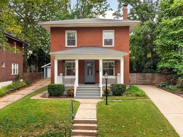 722 Harvard Avenue, University City, MO 63130