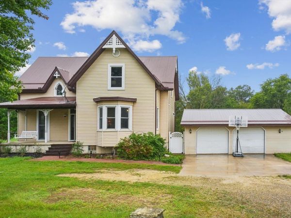3149 285th Avenue, Hopkinton, IA 52237