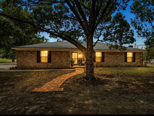 3517 W Moonlight Drive, Waco, TX 76706