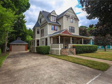 702 Park Place, Elmira, NY 14901