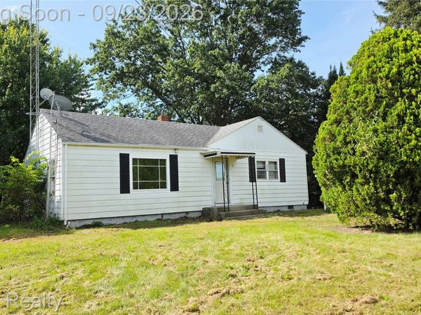 2525 E Valley Road, Raisin Township, Mi 49221