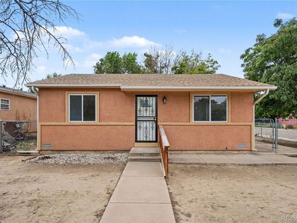 1002 Catalpa Street , Pueblo, CO 81001
