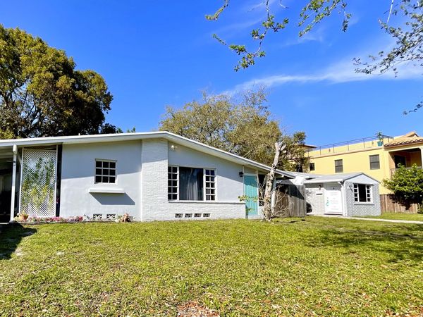 513 SW 17th Street, Fort Lauderdale, FL 33315
