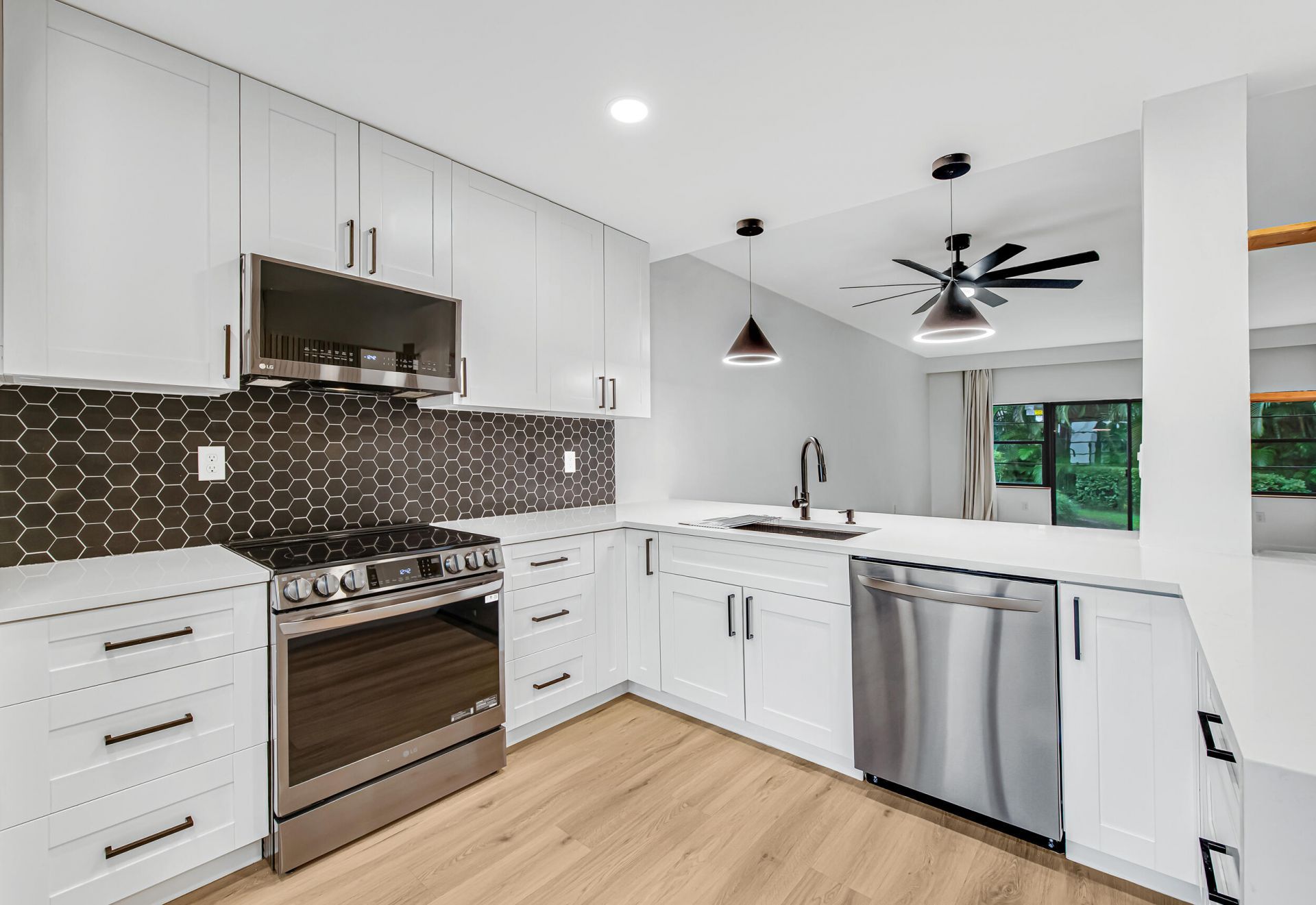 6670 Villa Sonrisa Drive, Unit 213, Boca Raton, FL 33433 Photo