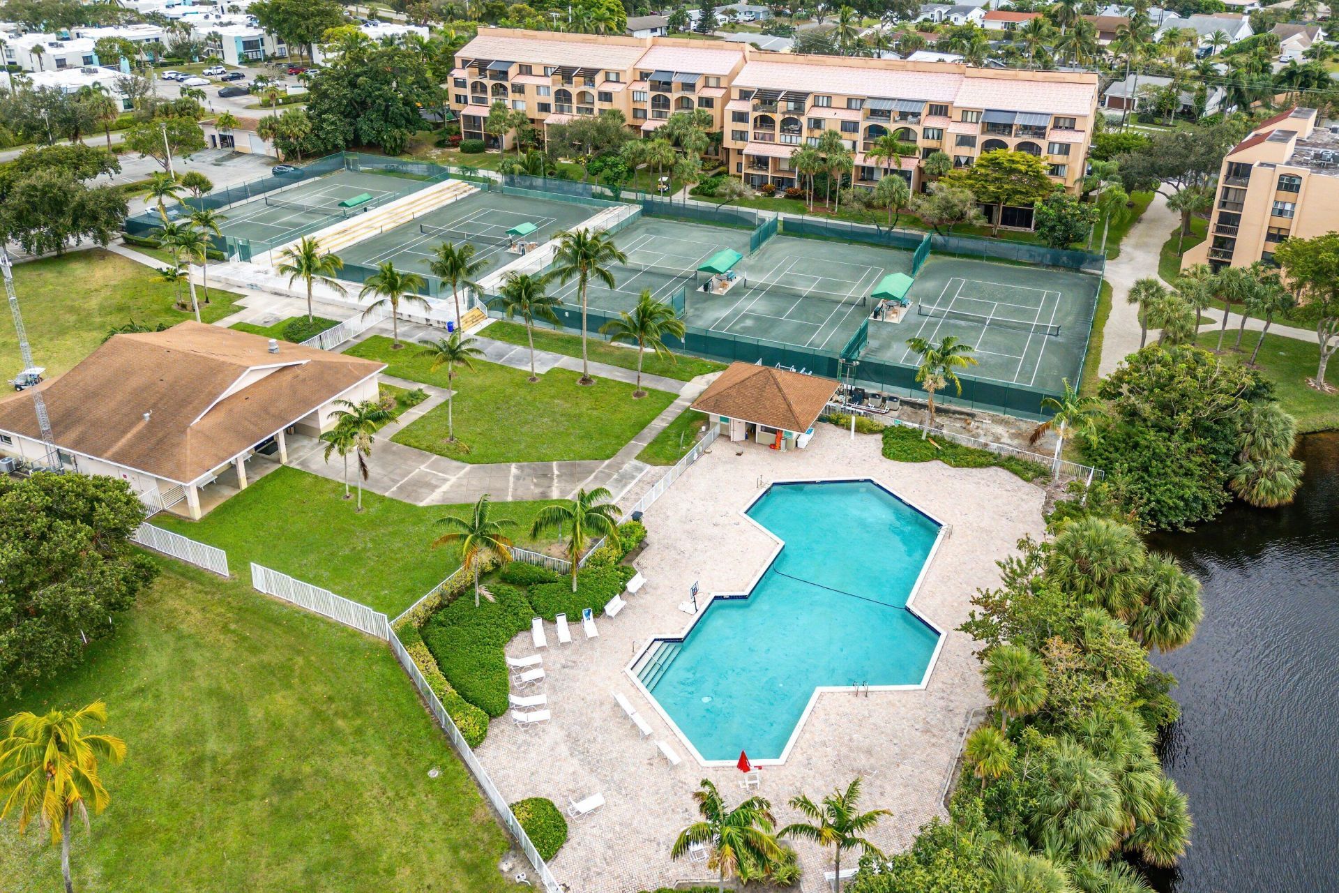 2455 Lindell Boulevard, Unit 3411, Delray Beach, FL 33444 Photo