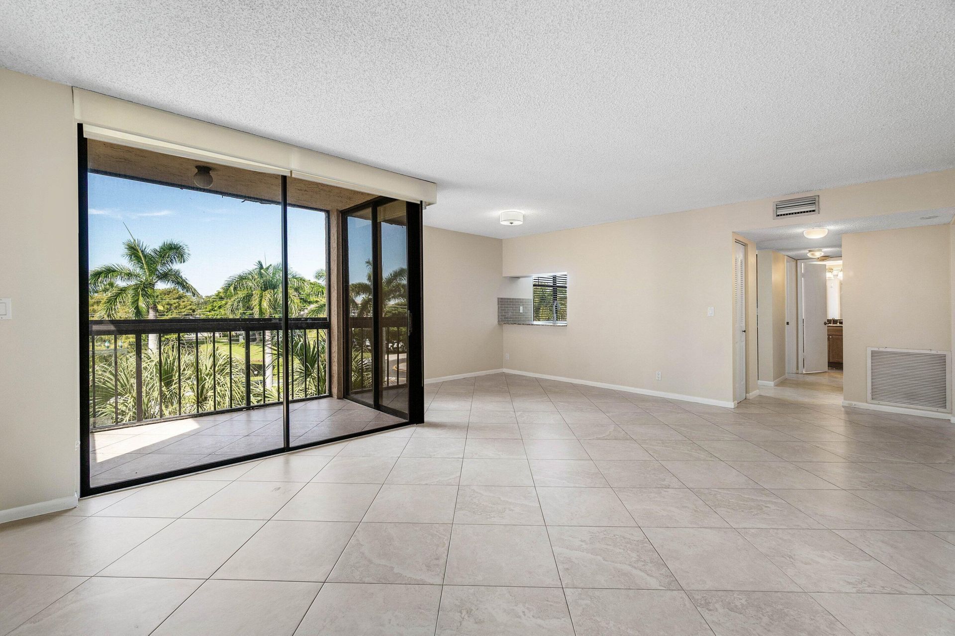 2455 Lindell Boulevard, Unit 3411, Delray Beach, FL 33444 Photo