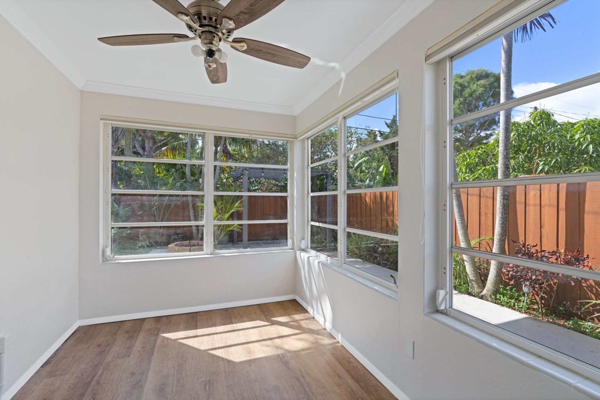 215 Columbia Drive, Lake Worth Beach, FL 33460 Photo