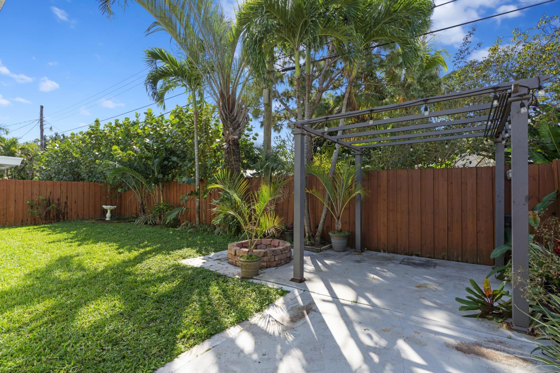 215 Columbia Drive, Lake Worth Beach, FL 33460 Photo