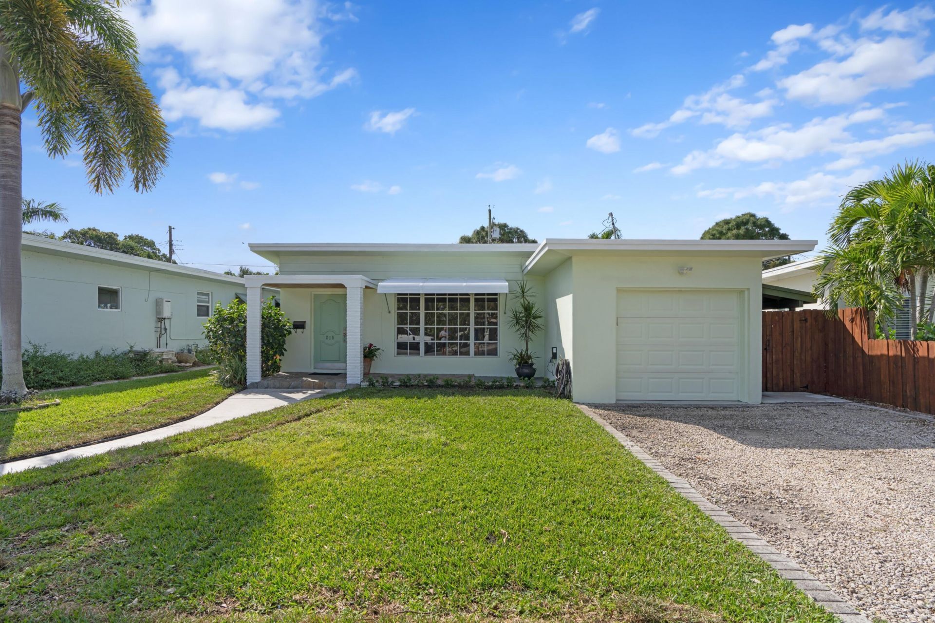 215 Columbia Drive, Lake Worth Beach, FL 33460 Photo