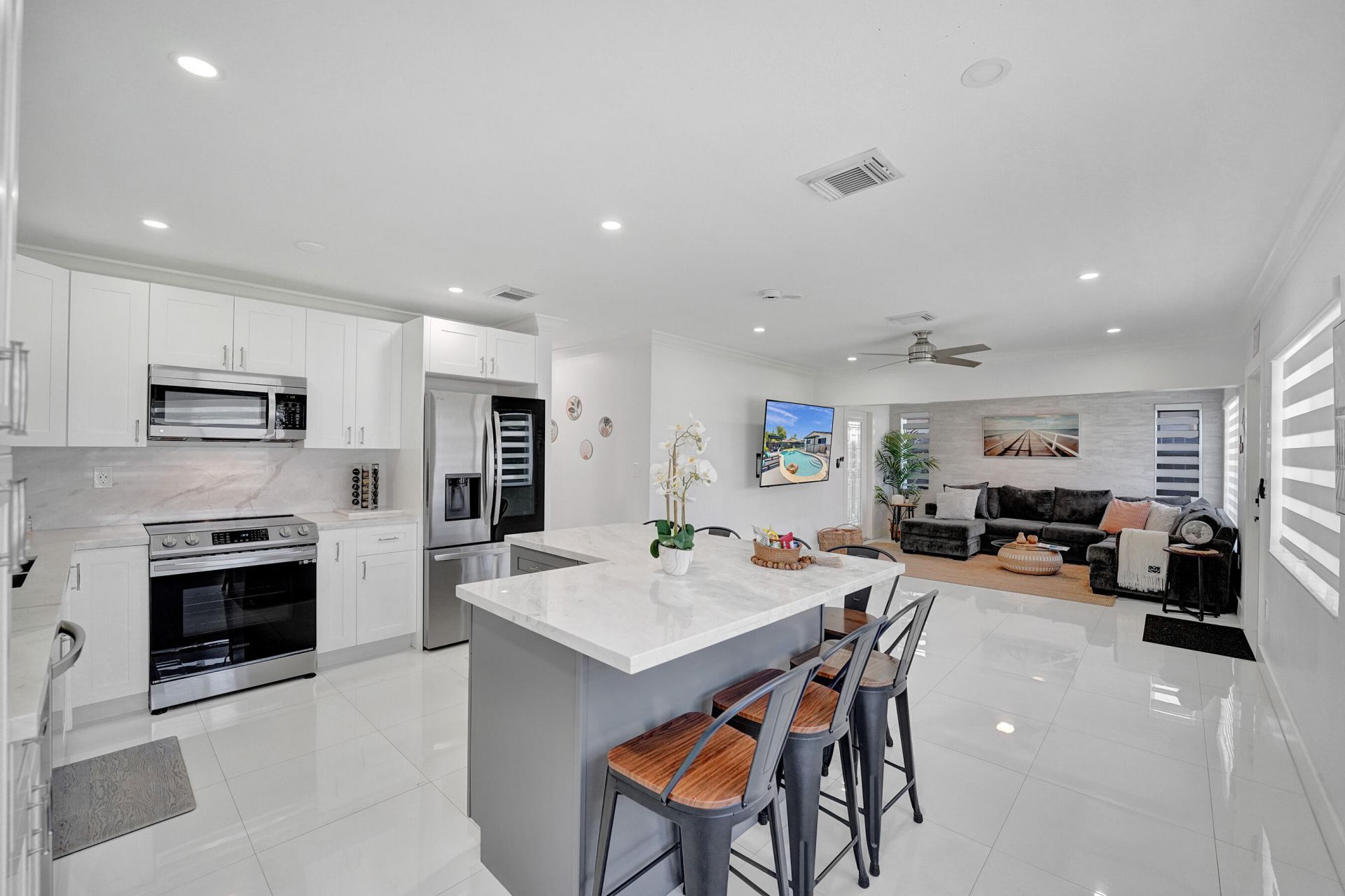 6740 Custer Street, Hollywood, FL 33024 Photo