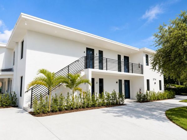 274 SE 9th Avenue, Unit 3, Deerfield Beach, FL 33441