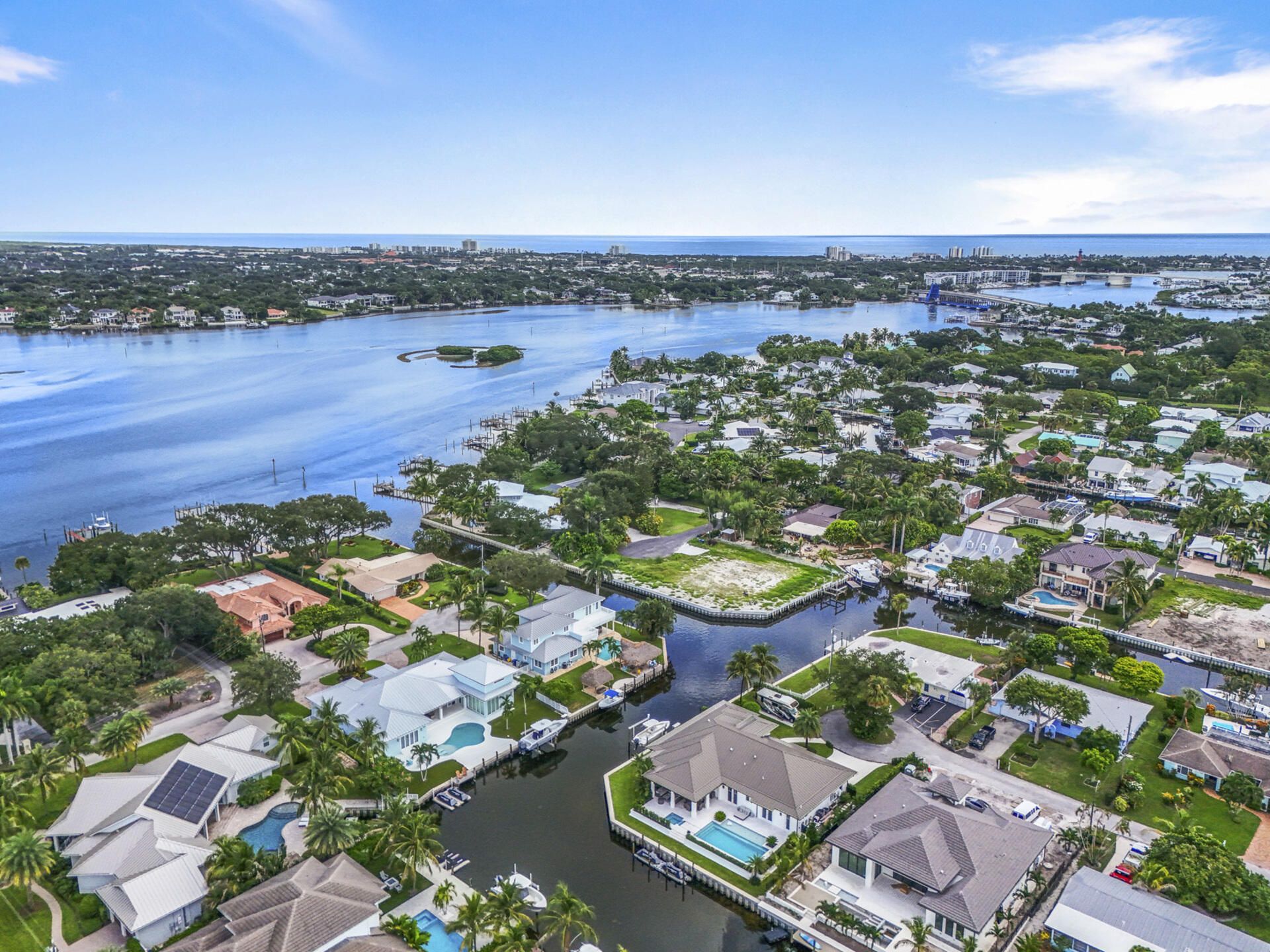 934 N Loxahatchee Drive, Jupiter, FL 33458 Photo