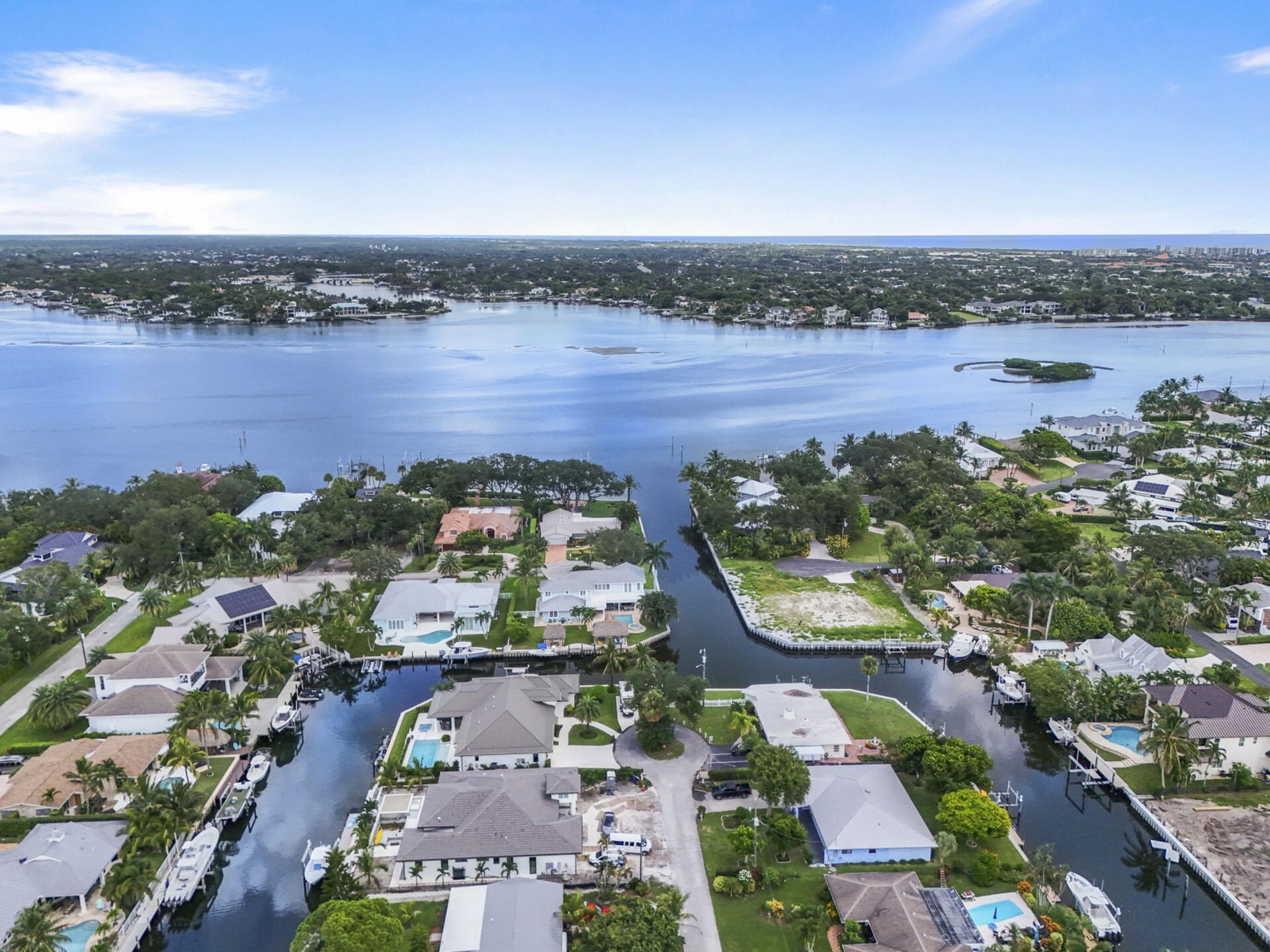 934 N Loxahatchee Drive, Jupiter, FL 33458 Photo