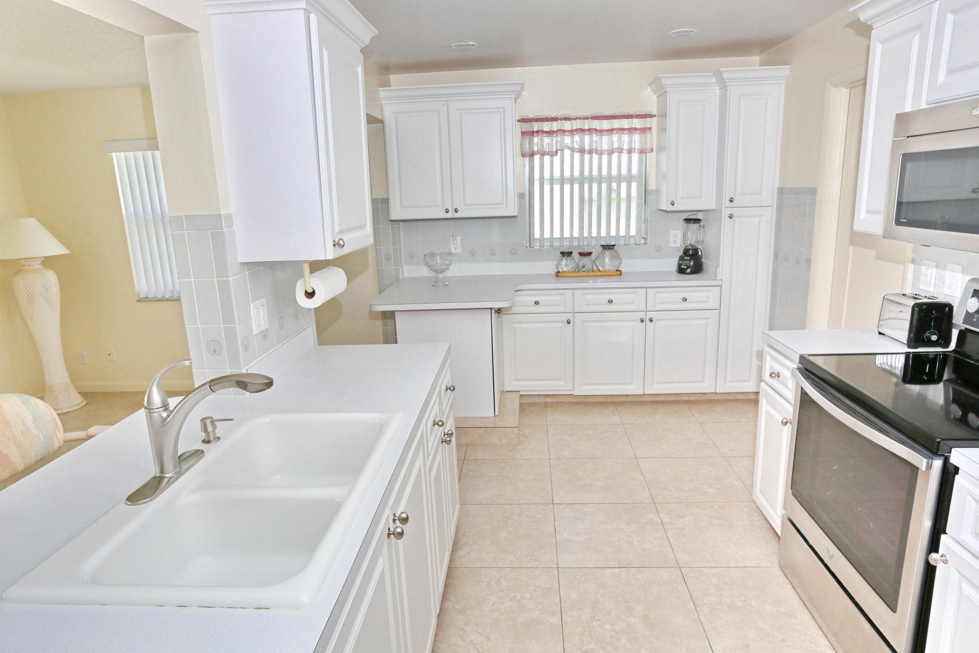 1015 SW 16th Street, Boynton Beach, FL 33426 Photo