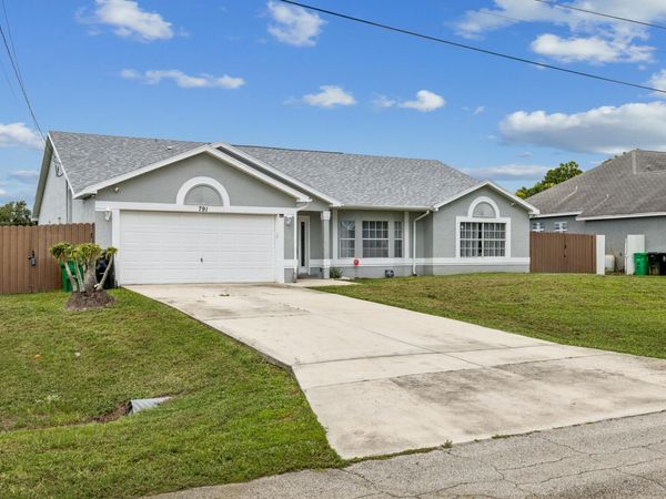 791 SW HILLSBORO Circle, Port St. Lucie, FL 34953