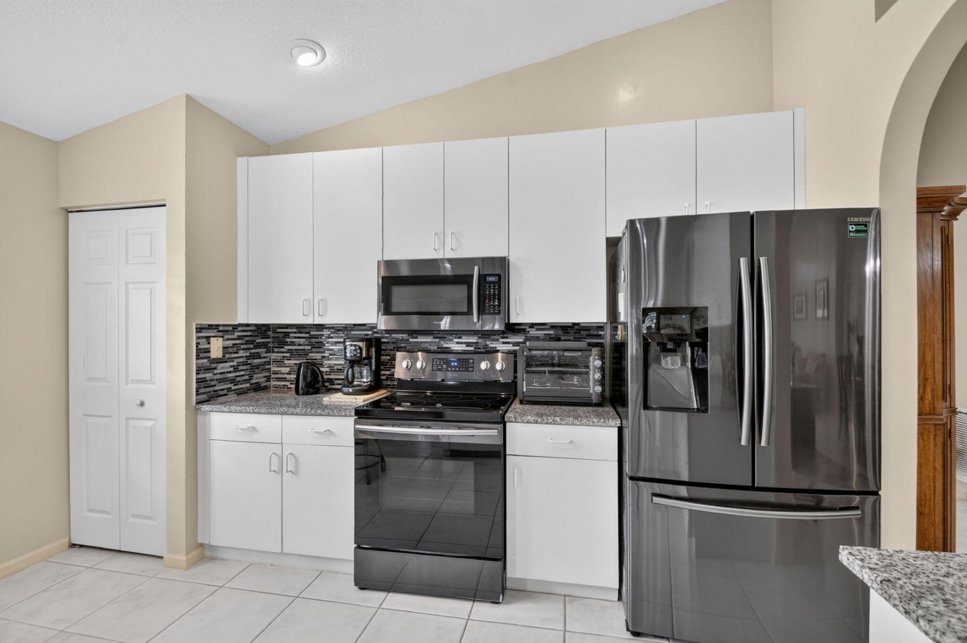 6649 Sun River Road, Boynton Beach, FL 33437 Photo