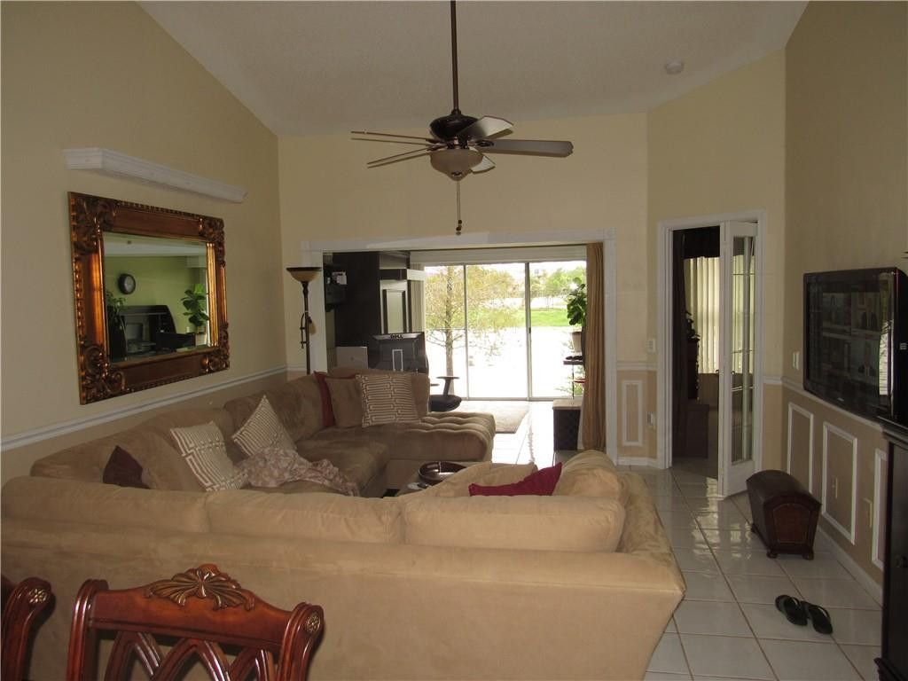 5906 NW 93rd Terrace, Tamarac, FL 33321 Photo
