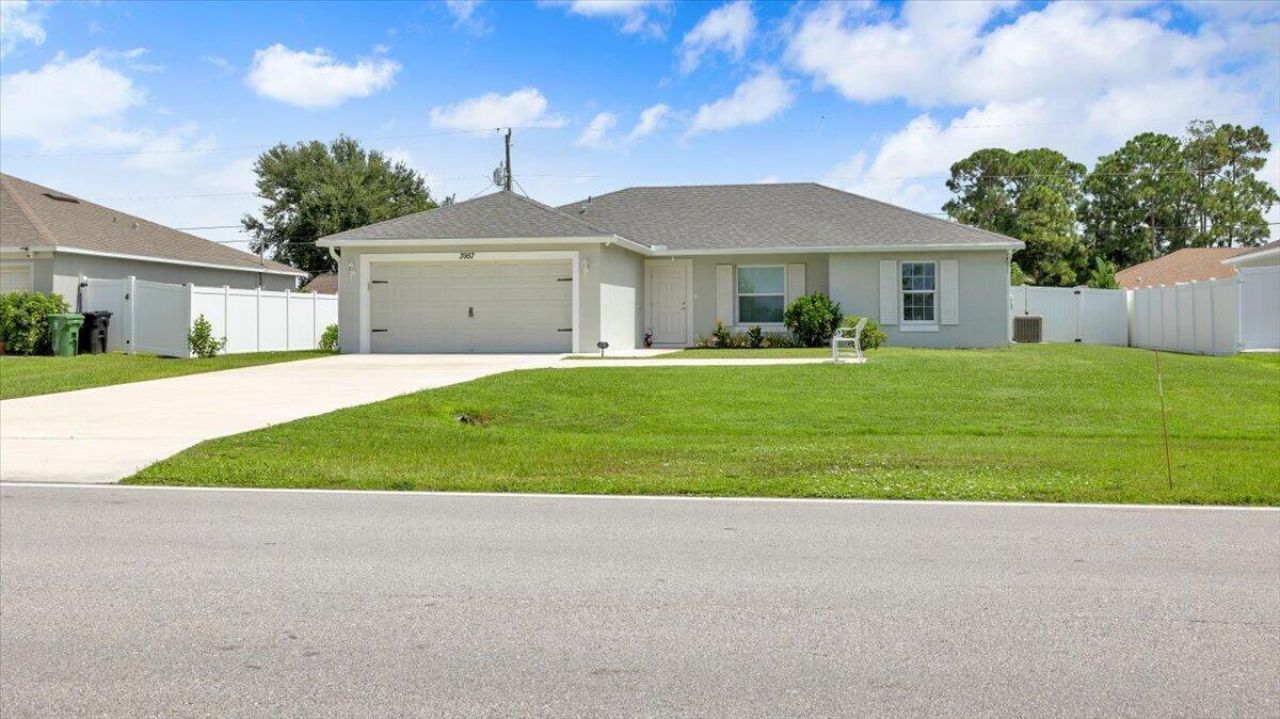 3957 SW Savona Boulevard, Port Saint Lucie, FL 34953 Photo