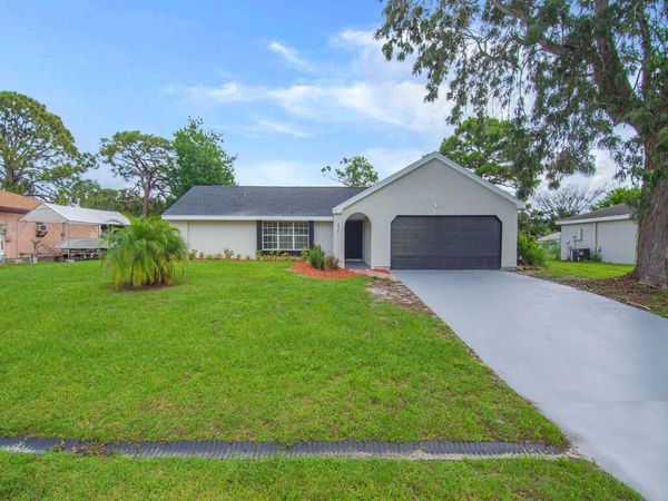 374 SW Homeland Road, Port St. Lucie, FL 34953