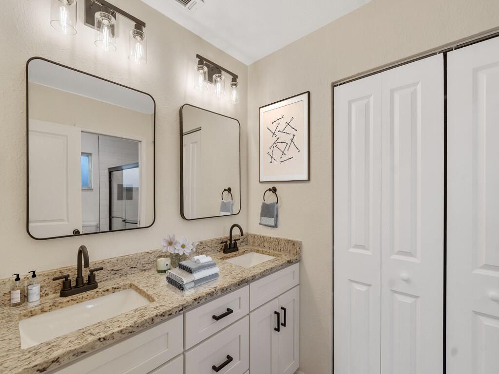374 SW Homeland Road, Port Saint Lucie, FL 34953 Photo