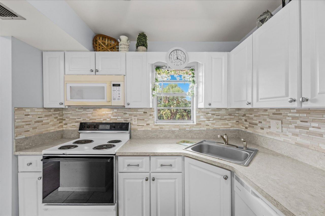 1909 SW Palm City Road, Unit H5, Stuart, FL 34994 Photo