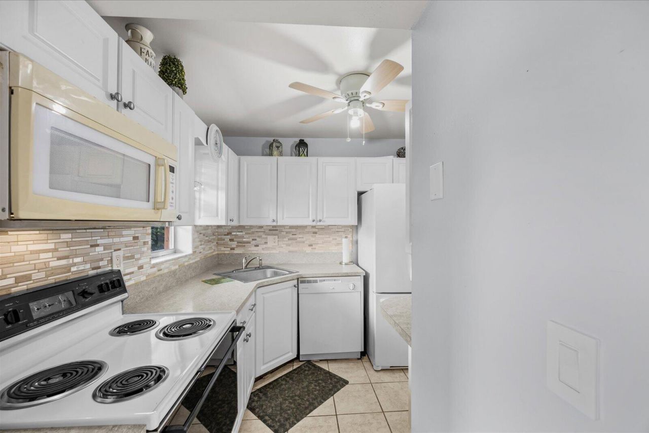 1909 SW Palm City Road, Unit H5, Stuart, FL 34994 Photo