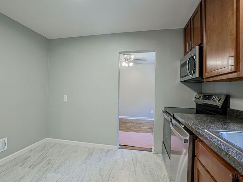 5435 Bonita Drive, Delhi Township, OH 45238 Photo 14