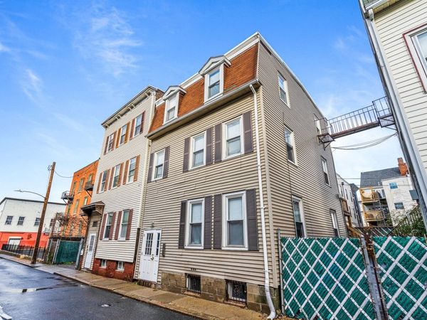 140 Athens St, Boston, MA 02127
