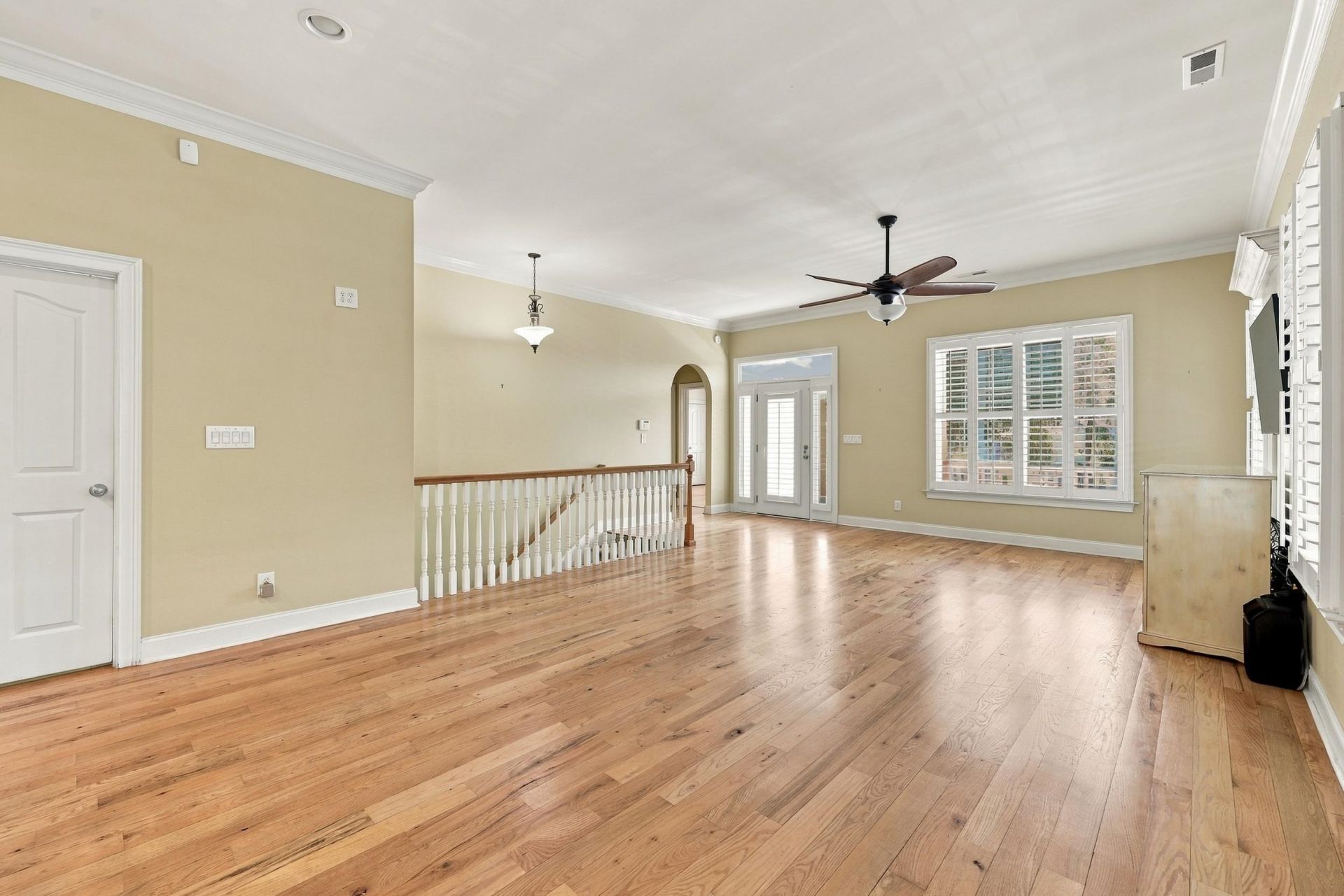 7 Gillette Pl. Photo 11