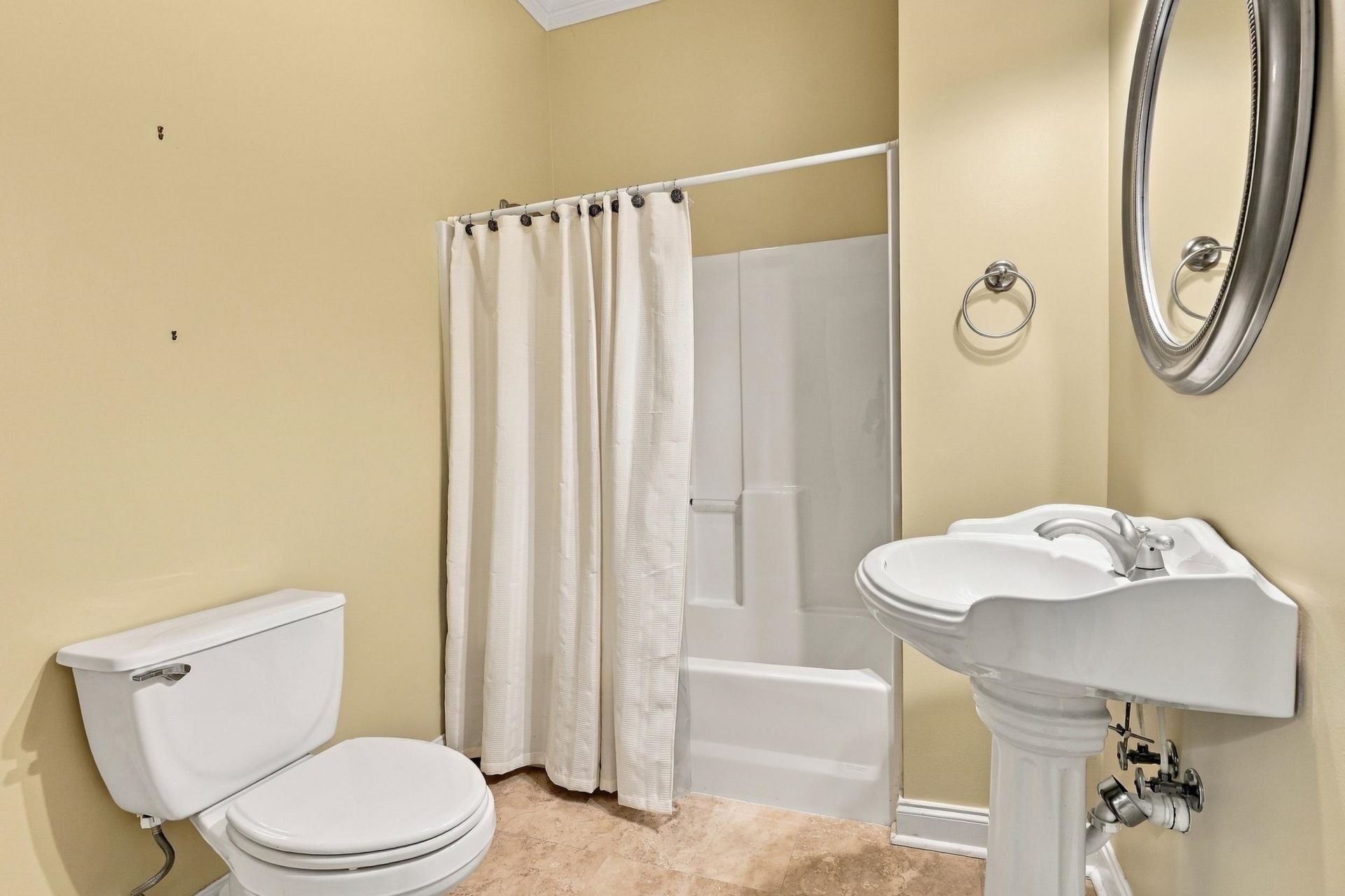 7 Gillette Pl. Photo 18