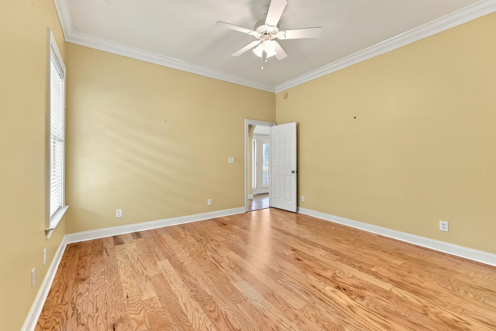7 Gillette Pl. Photo 19