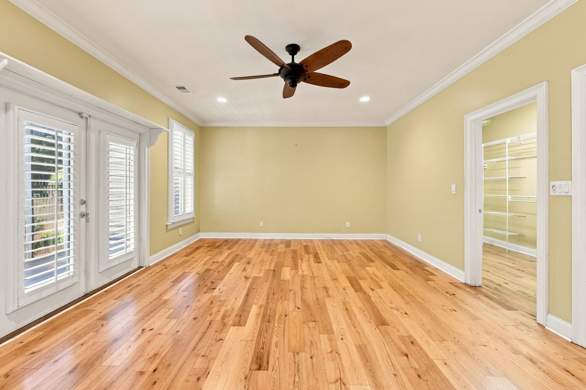 7 Gillette Pl. Photo 20