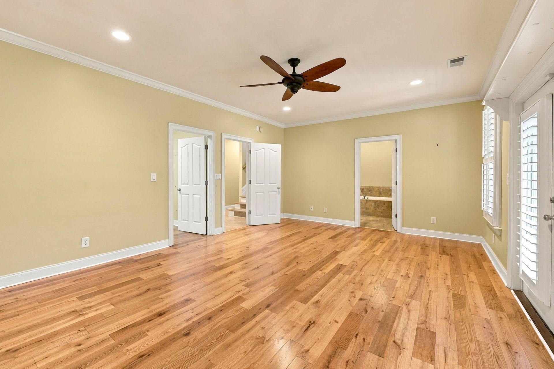 7 Gillette Pl. Photo 24