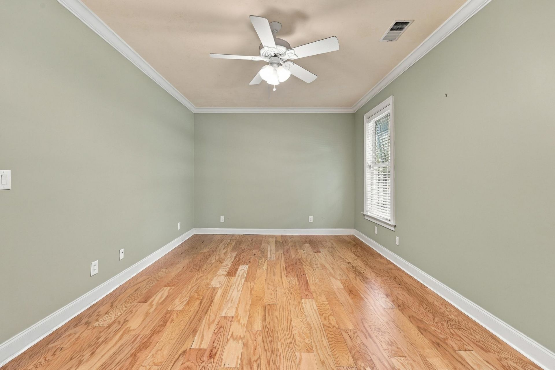7 Gillette Pl. Photo 28