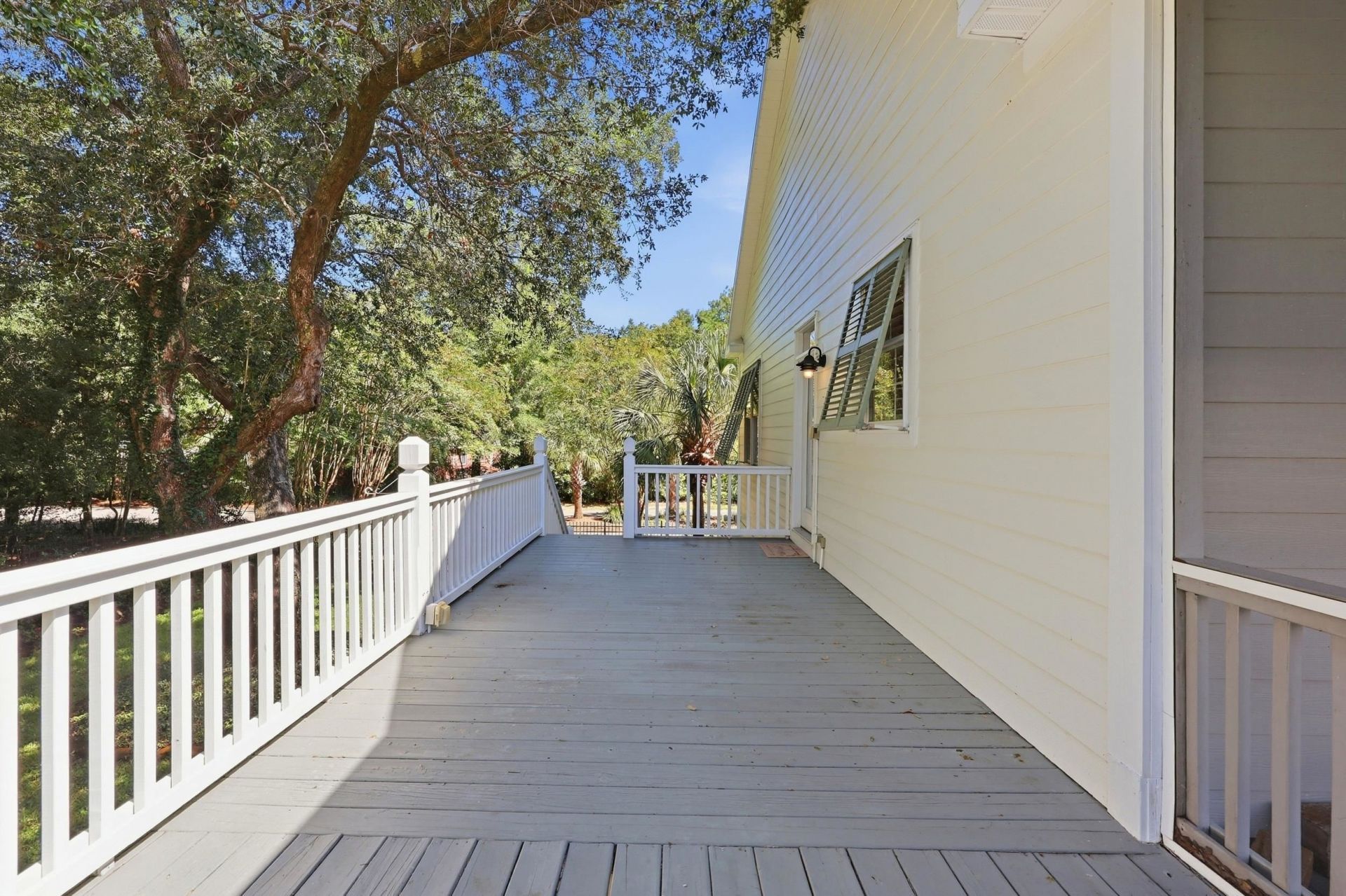 7 Gillette Pl. Photo 38