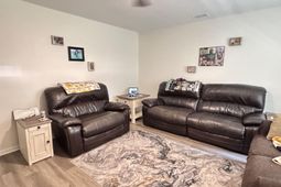 125 Bayfield Lane photo 4