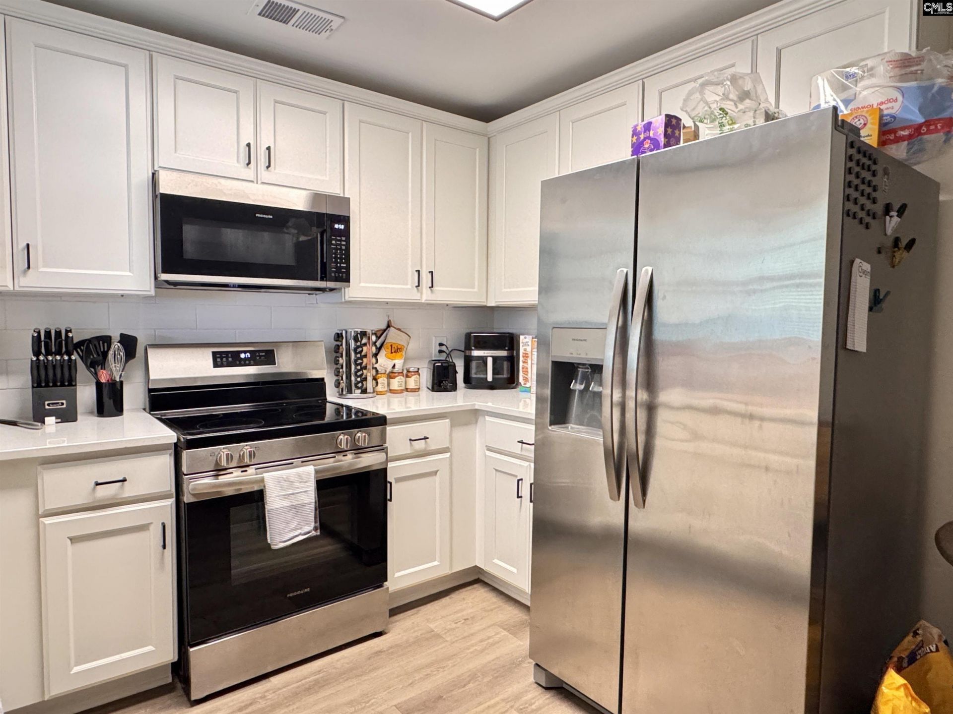 125 Bayfield Lane Photo 4
