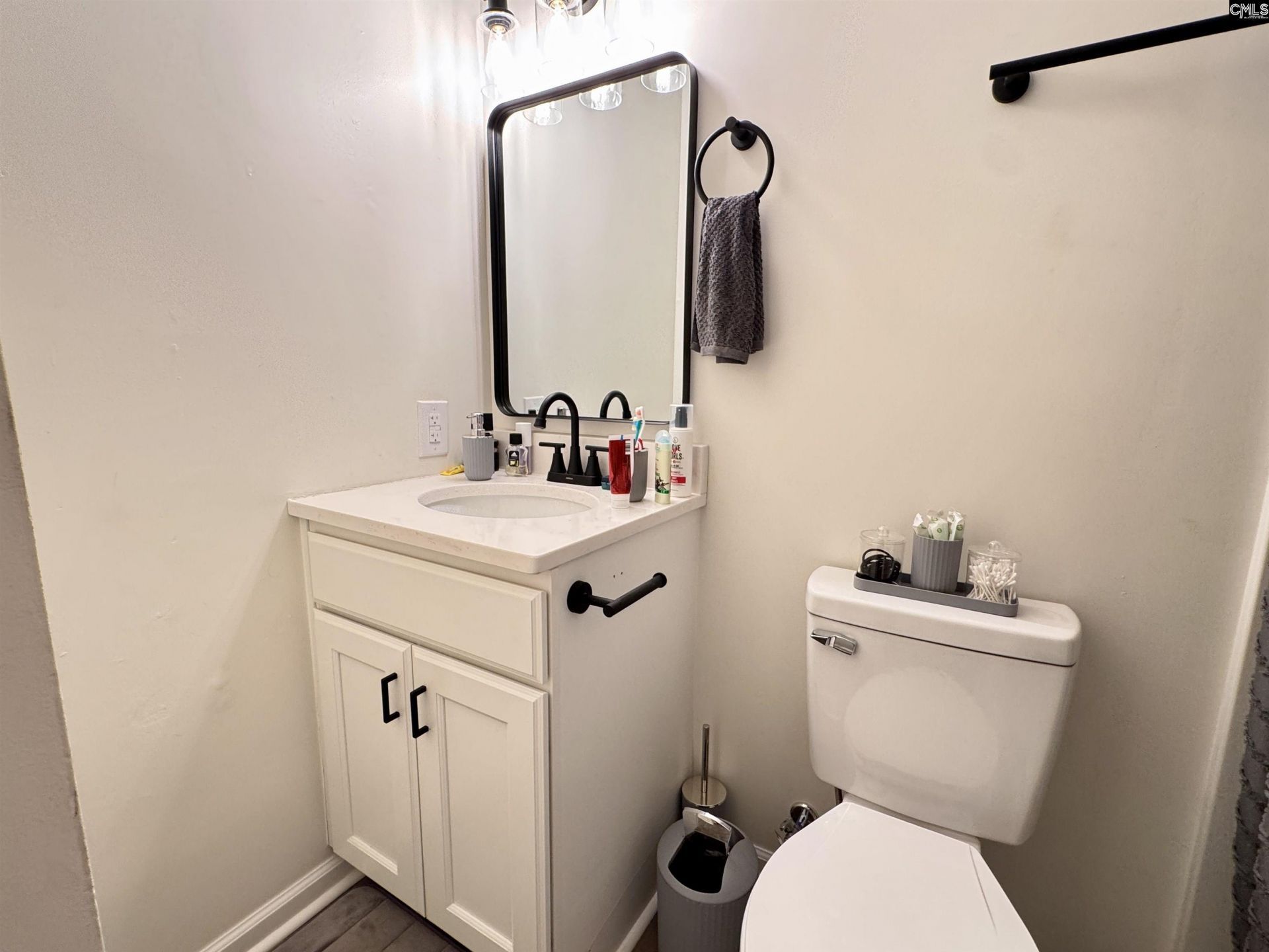 125 Bayfield Lane Photo 7