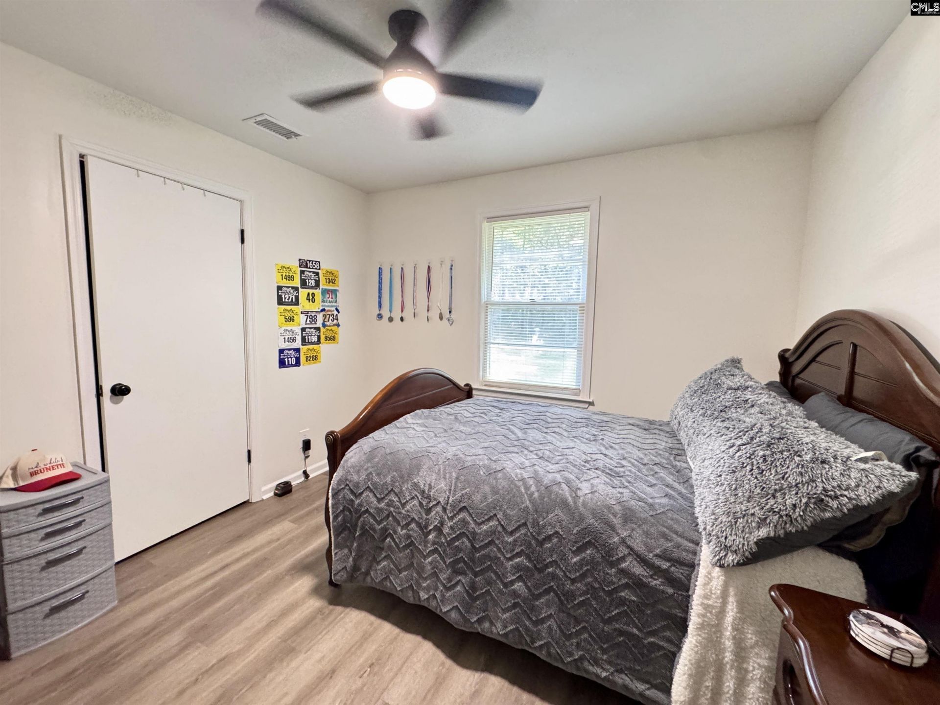 125 Bayfield Lane Photo 8