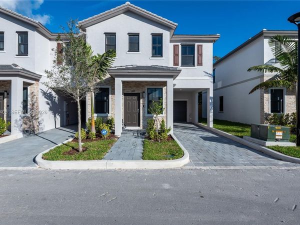 1601 SW 28th St , Fort Lauderdale, FL 33315