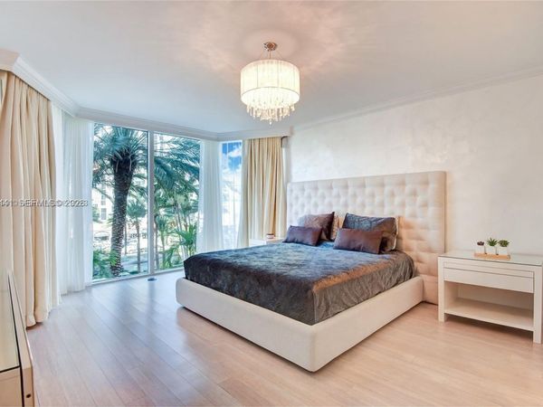 17555 Collins Ave , Unit 404, Sunny Isles Beach, FL 33160