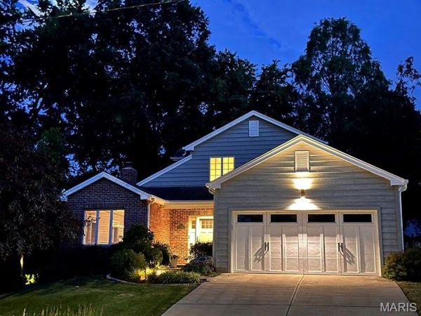9844 Oak Haven Avenue , St Louis, MO 63119