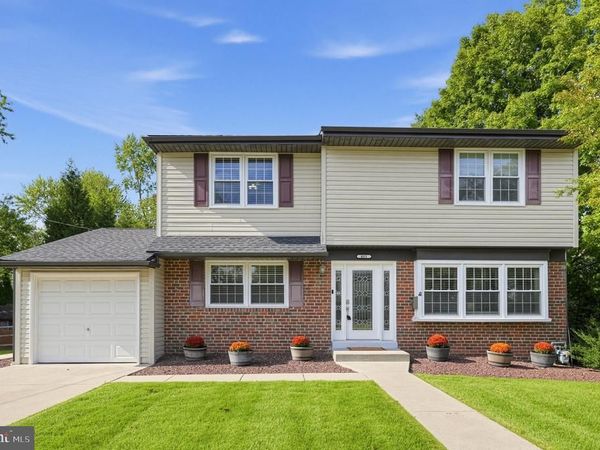 685 ARBOR LANE, WARMINSTER, PA 18974