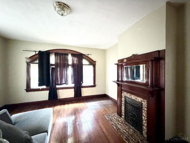 2242 Victor Street, Cincinnati, OH 45219 Photo 3