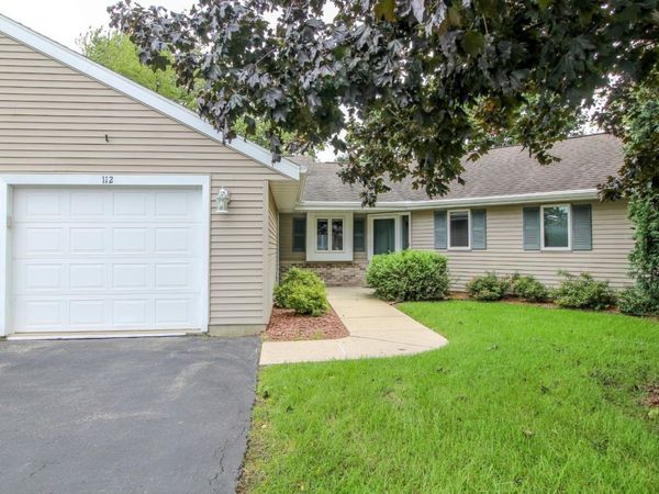 112 Oxford Lane, Cambridge, WI 53523