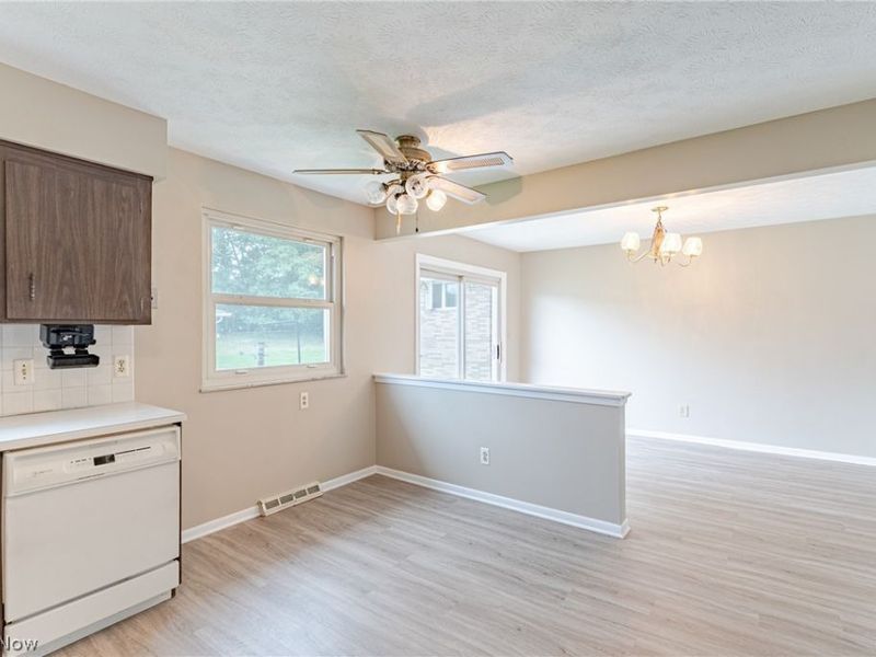 6449 S Park Boulevard, Parma, OH 44134 Photo 10